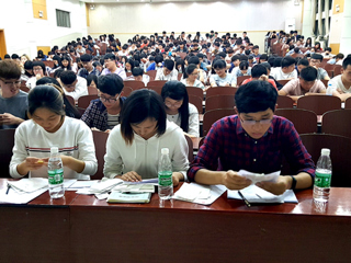 交流,启迪,感悟,远航——生命科学学院举行优秀学生经验交流会