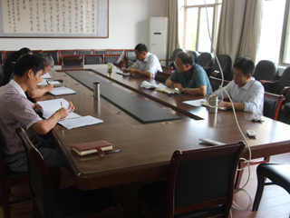 体育学院党委召开“作表率,我们怎么办”研讨会